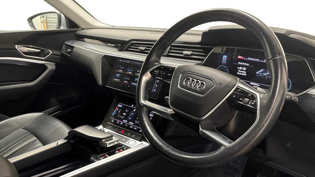Used Audi e-tron 2020 for sale - 76430084: Photo 7