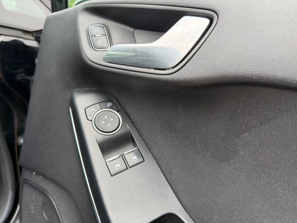 Used Ford Fiesta 2018 for sale - 77609260: Photo 14