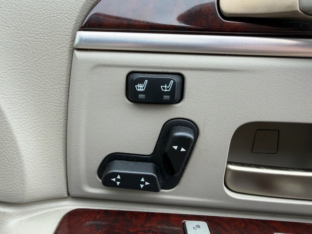 Used Lincoln Town Car 2014 for sale - 77499367: Photo 23