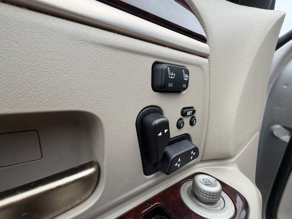 Used Lincoln Town Car 2014 for sale - 77499367: Photo 26