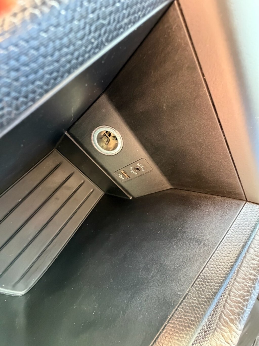 Used BMW i3 2015 for sale - 78030515: Photo 22