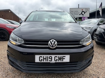 Used Volkswagen Touran 2019 for sale - 78943512: Photo
