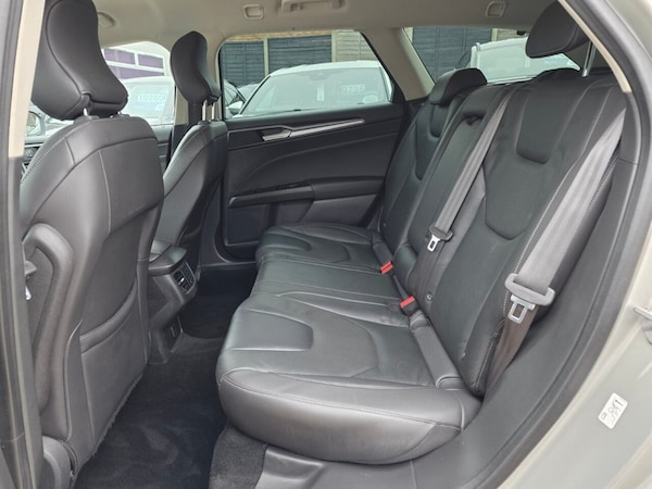 Used Ford Mondeo 2015 for sale - 76256695: Photo 17