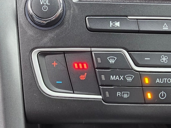 Used Ford Mondeo 2015 for sale - 76256695: Photo 24