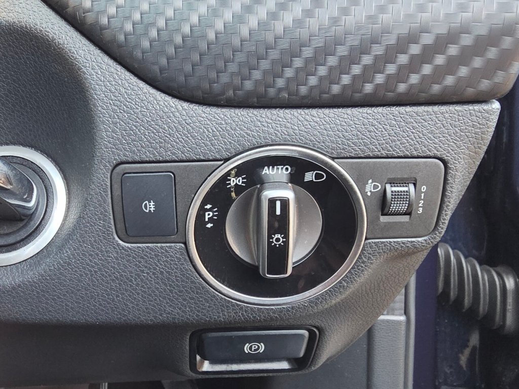 Used Mercedes-Benz A-Class 2018 for sale - 77621729: Photo 36