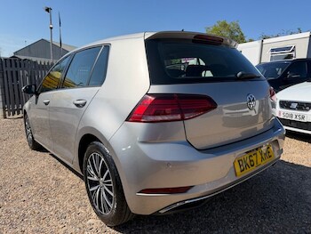 Used Volkswagen Golf 2017 for sale - 78349595: Photo