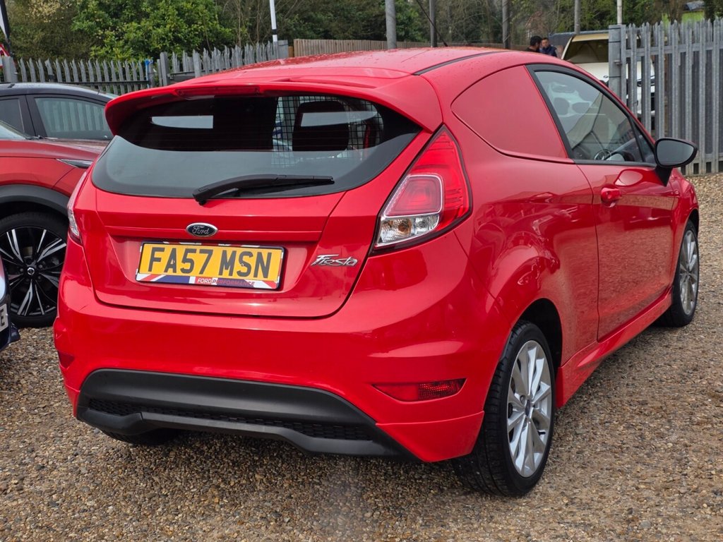 Used Ford Fiesta Van 2017 for sale - 77967244: Photo 10