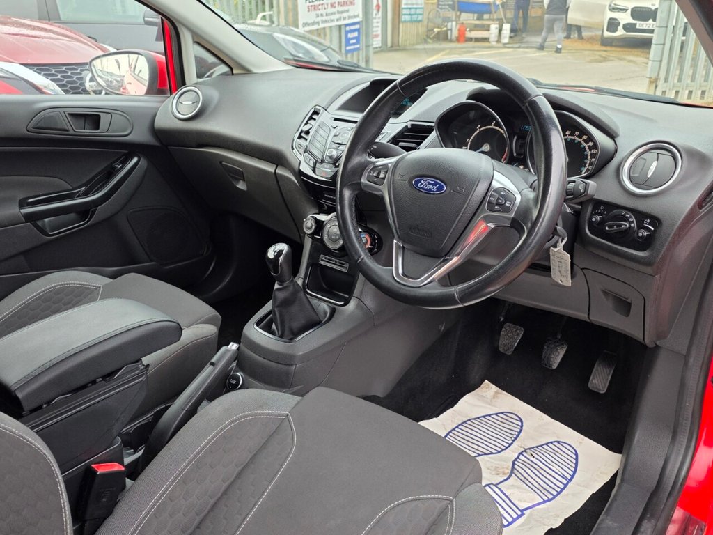 Used Ford Fiesta Van 2017 for sale - 77967244: Photo 15