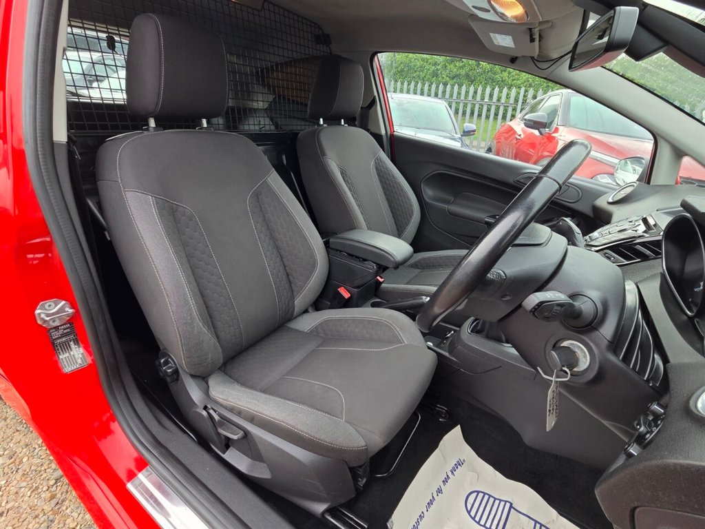 Used Ford Fiesta Van 2017 for sale - 77967244: Photo 18