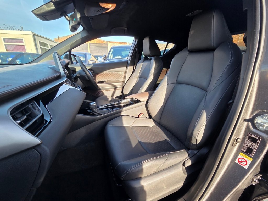 Used Toyota C-HR 2019 for sale - 76923791: Photo 14