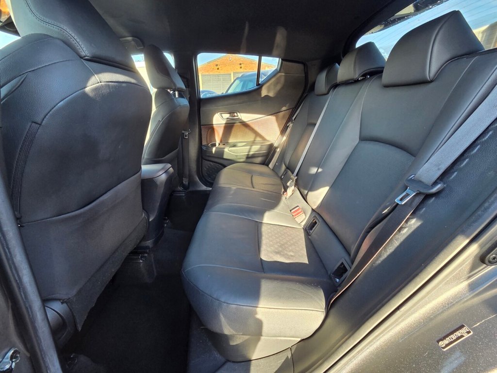 Used Toyota C-HR 2019 for sale - 76923791: Photo 17