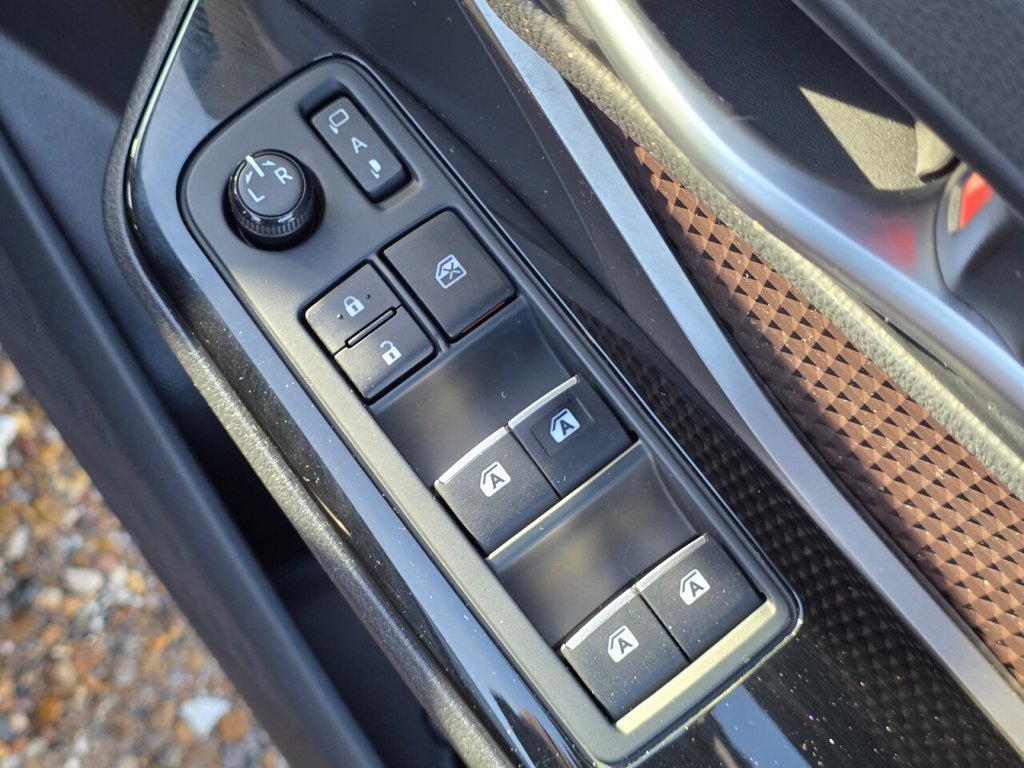 Used Toyota C-HR 2019 for sale - 76923791: Photo 26