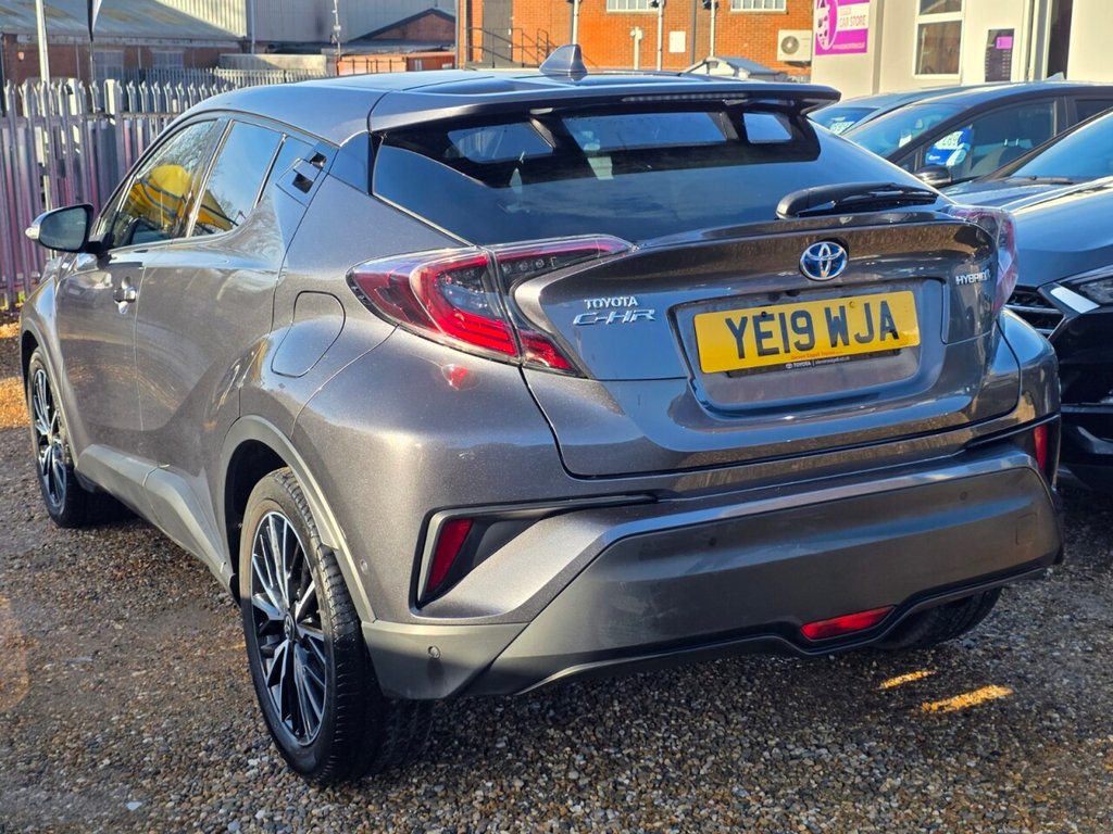 Used Toyota C-HR 2019 for sale - 76923791: Photo 5