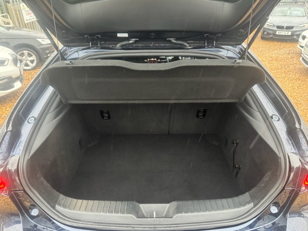 Used Mazda Mazda3 2020 for sale - 76582827: Photo 11