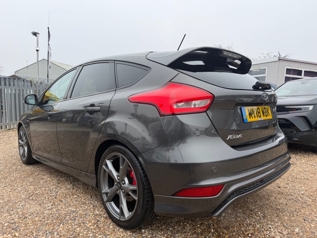 Used Ford Focus 2018 for sale - 77748776: Photo 4