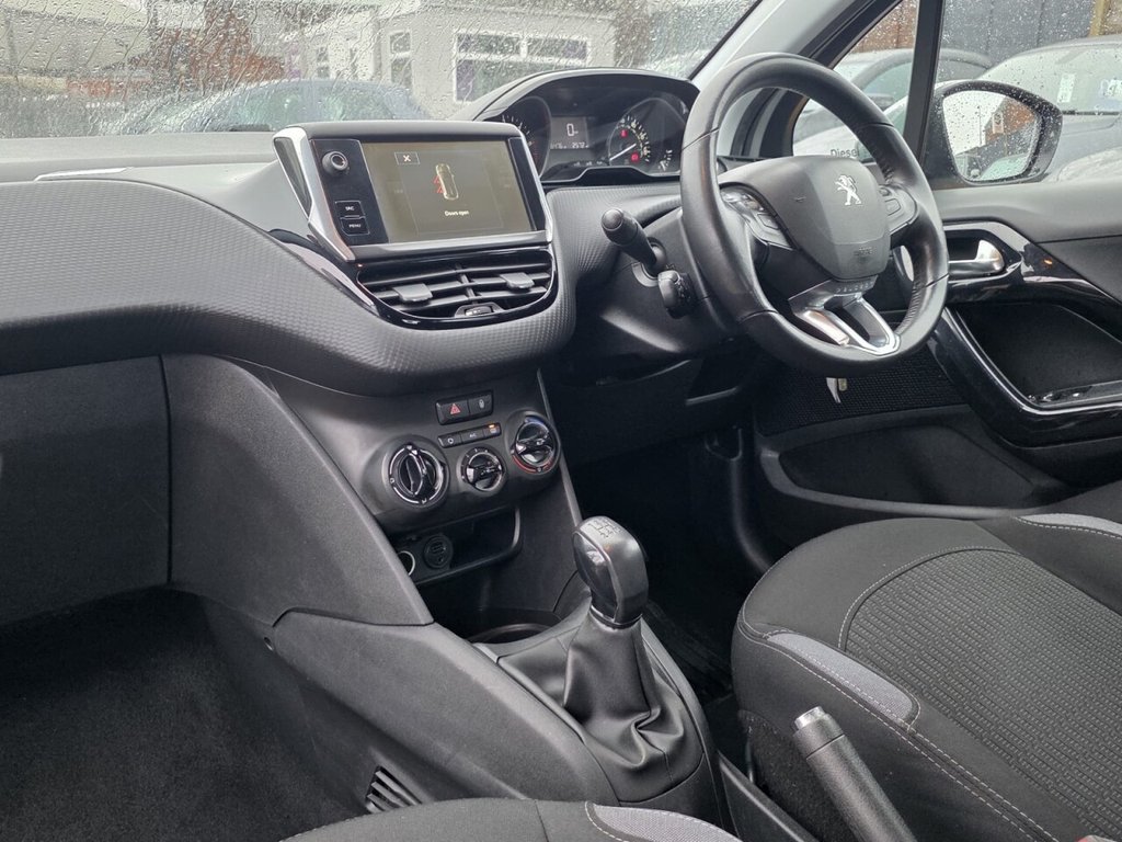 Used Peugeot 208 2015 for sale - 77463930: Photo 16