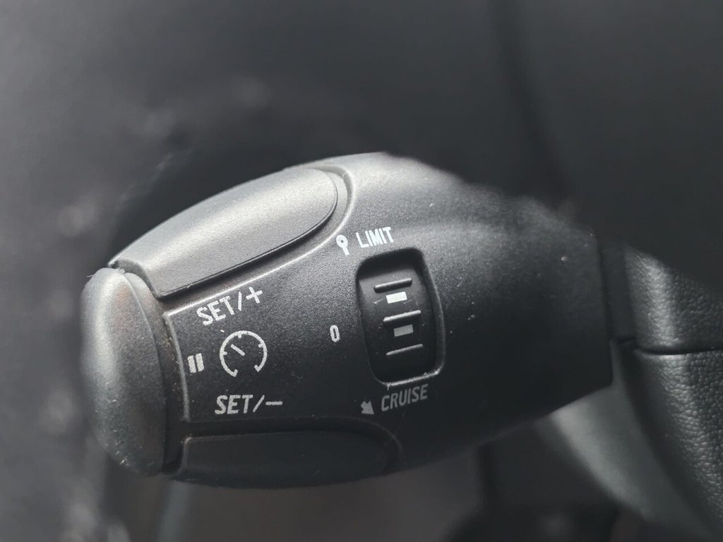 Used Peugeot 208 2015 for sale - 77463930: Photo 25