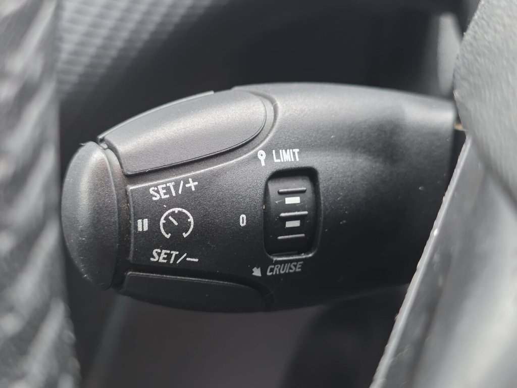 Used Peugeot 208 2015 for sale - 77463930: Photo 26