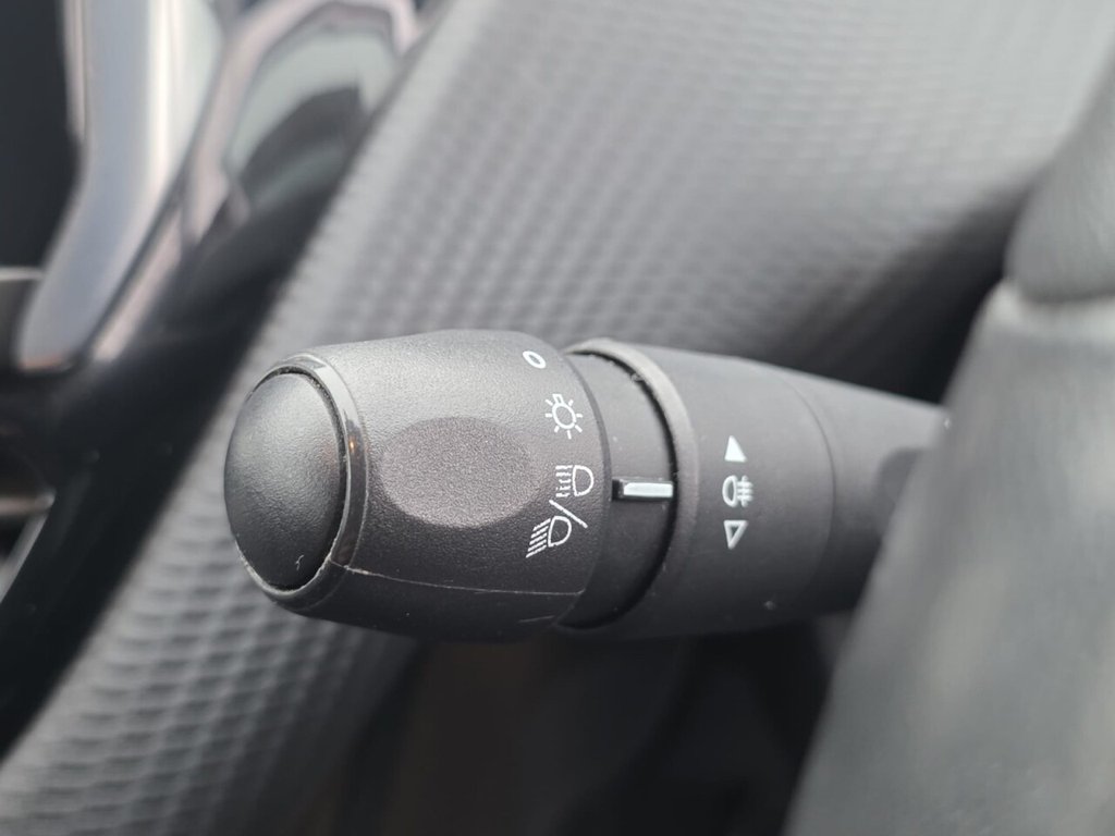 Used Peugeot 208 2015 for sale - 77463930: Photo 27