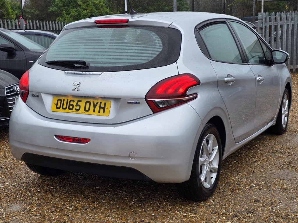 Used Peugeot 208 2015 for sale - 77463930: Photo 8