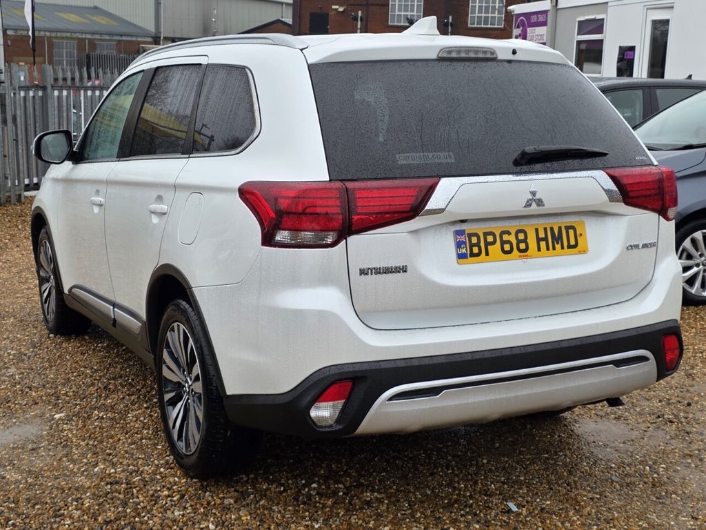 Used Mitsubishi Outlander 2019 for sale - 77464381: Photo 2