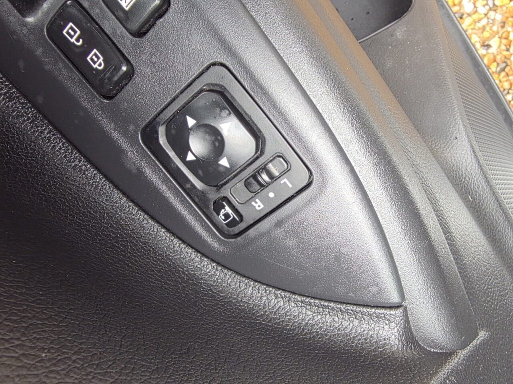 Used Mitsubishi Outlander 2019 for sale - 77464381: Photo 28