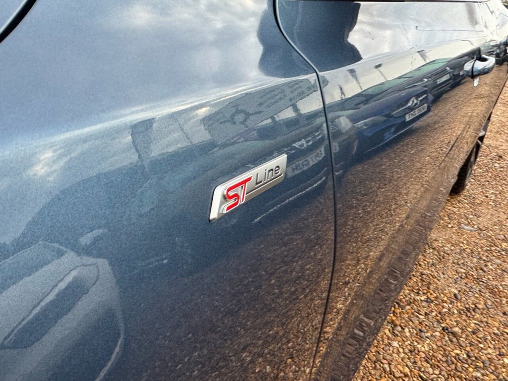 Used Ford Focus 2019 for sale - 76558999: Photo 4