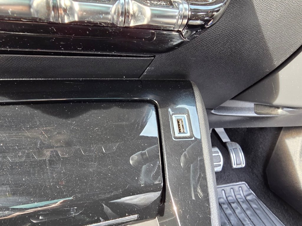 Used Peugeot E-2008 2020 for sale - 76317222: Photo 42