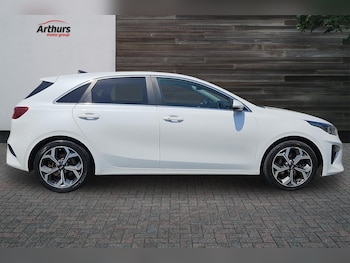 Used Kia Ceed 2018 for sale - 79108530: Photo