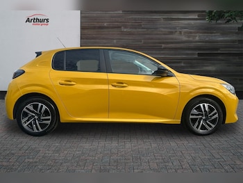 Used Peugeot 208 2023 for sale - 79051070: Photo