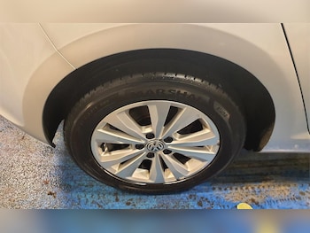 Used Volkswagen Golf 2013 for sale - 76535010: Photo