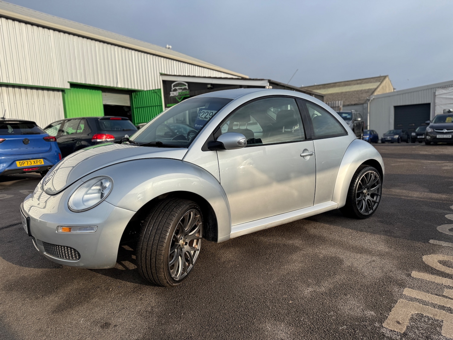 Used Volkswagen Beetle 2009 for sale - 76453635: Photo 4