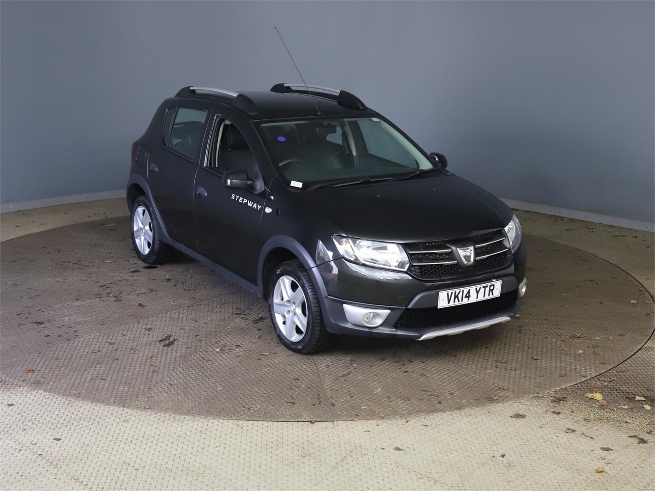 Used Dacia Sandero Stepway 2014 for sale - 76641617: Photo 1