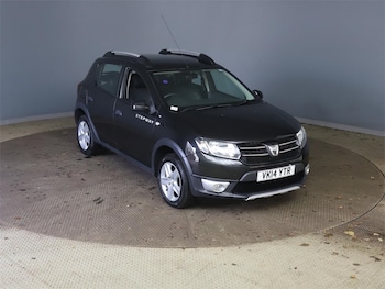 Used Dacia Sandero Stepway 2014 for sale - 76641617: Photo