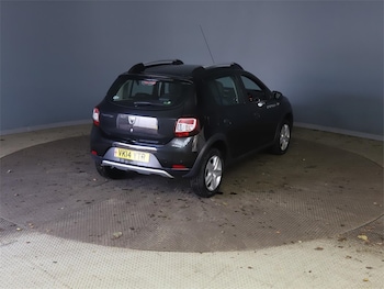 Used Dacia Sandero Stepway 2014 for sale - 76641617: Photo