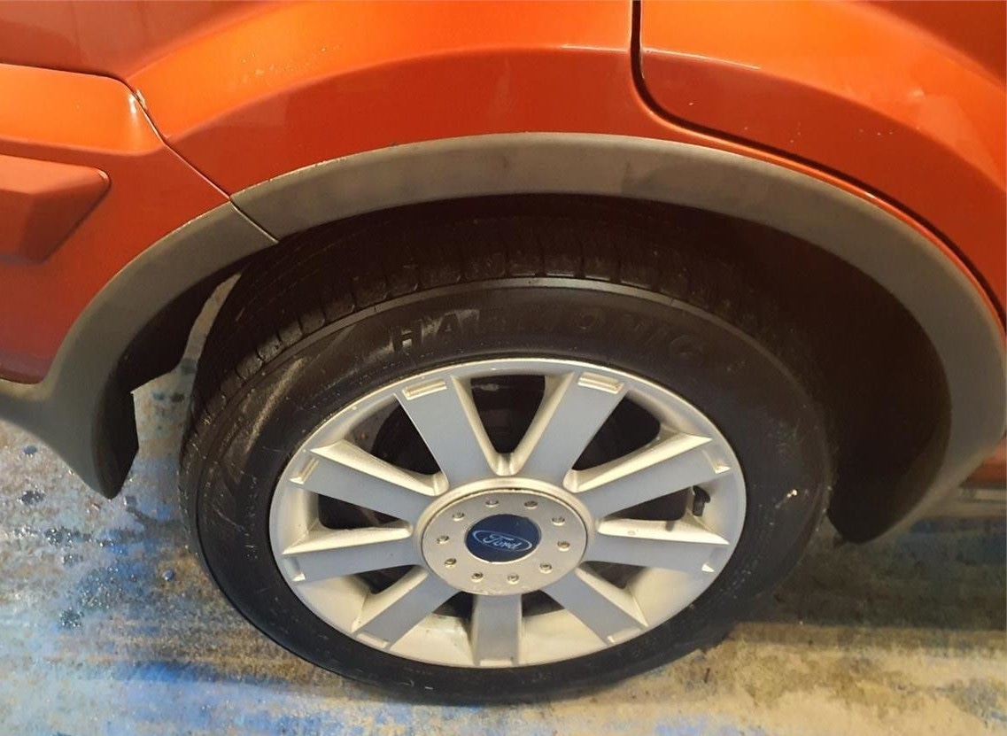 Used Ford Fusion 2009 for sale - 76569270: Photo 4