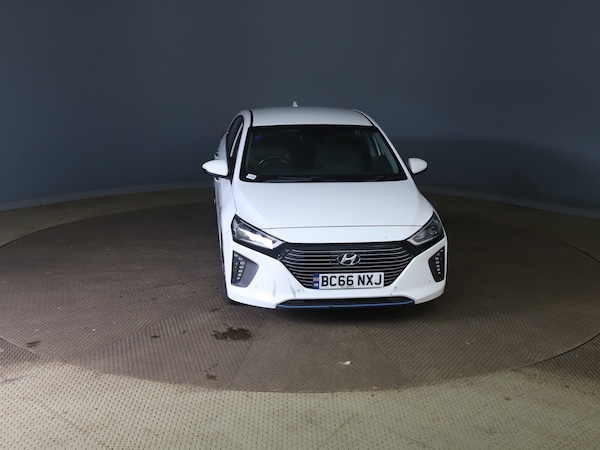 Used Hyundai IONIQ 2017 for sale - 76149171: Photo 2