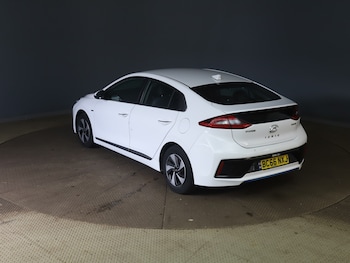 Used Hyundai IONIQ 2017 for sale - 76149171: Photo 4