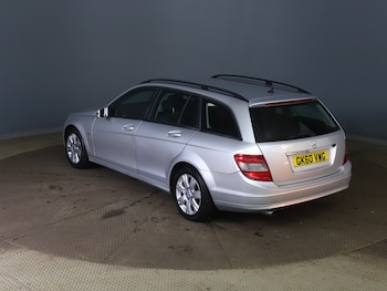 Used Mercedes-Benz C-Class 2010 for sale - 76224963: Photo 4