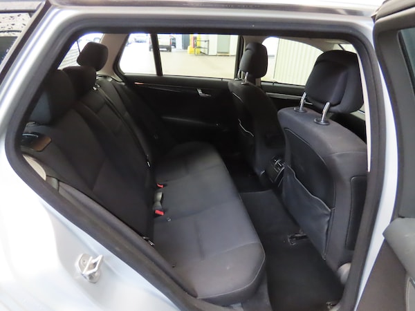 Used Mercedes-Benz C-Class 2010 for sale - 76224963: Photo 9