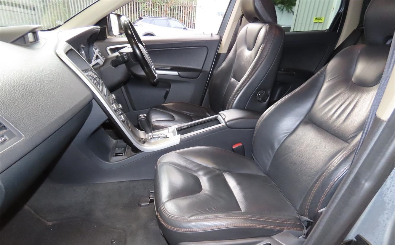 Used Volvo XC60 2009 for sale - 76501190: Photo 2