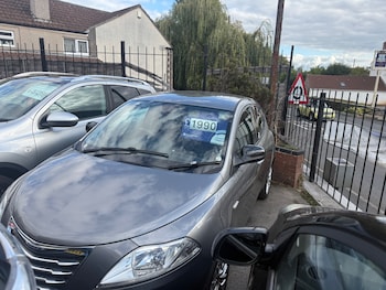 Used Chrysler Ypsilon 2013 for sale - 75974964: Photo