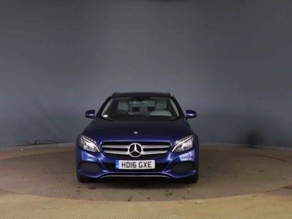 Used Mercedes-Benz C Class 2016 for sale - 76292902: Photo 2