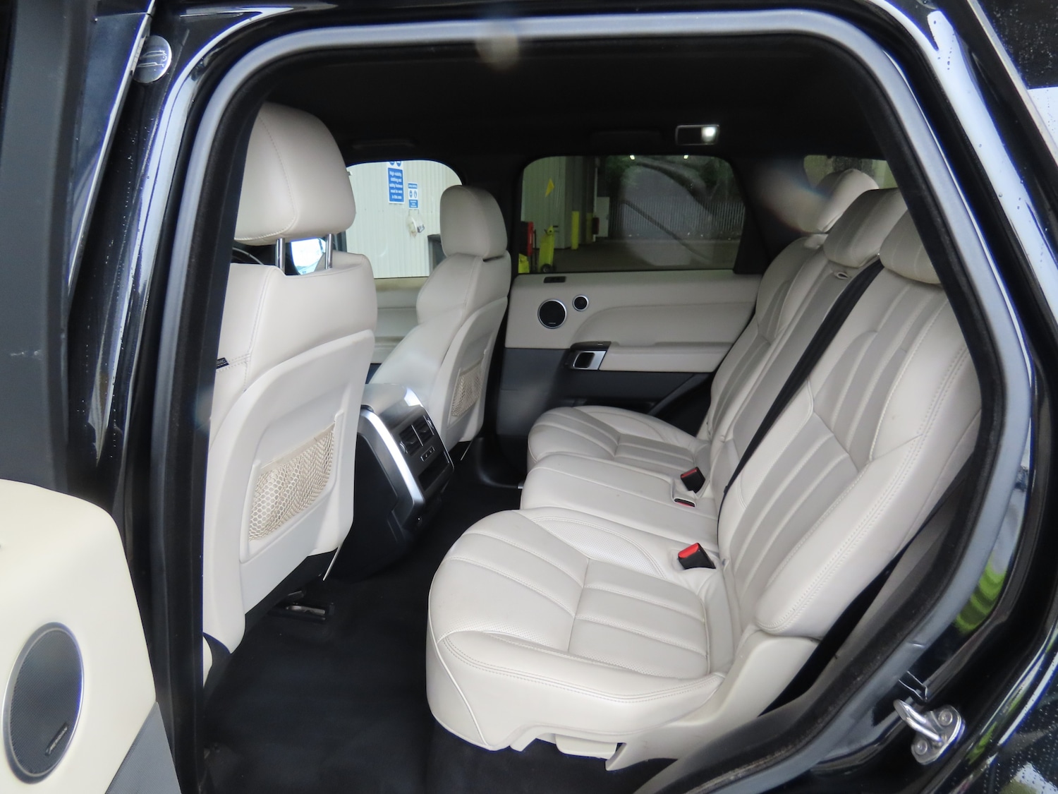 Used Land Rover Range Rover Sport 2015 for sale - 76198122: Photo 9