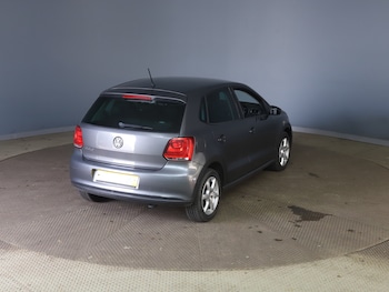 Used Volkswagen Polo 2011 for sale - 76149162: Photo 4