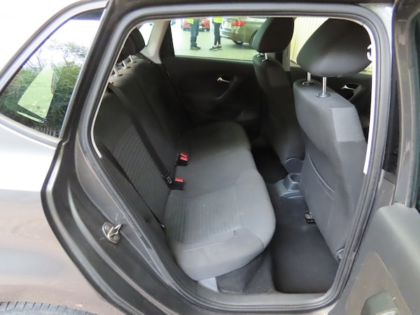 Used Volkswagen Polo 2011 for sale - 76149162: Photo 6