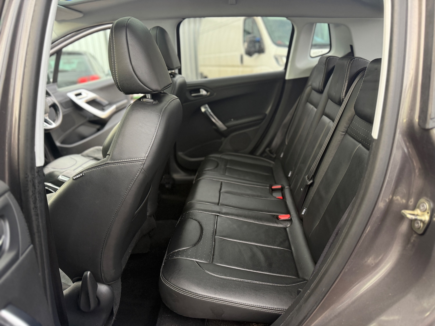 Used Peugeot 2008 2014 for sale - 75918185: Photo 15