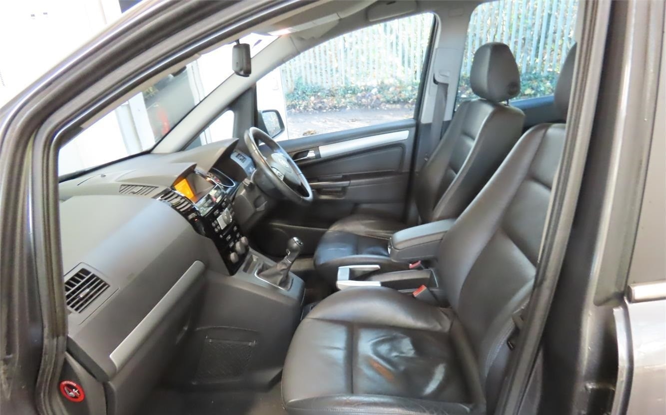 Used Vauxhall Zafira 2011 for sale - 76819711: Photo 2