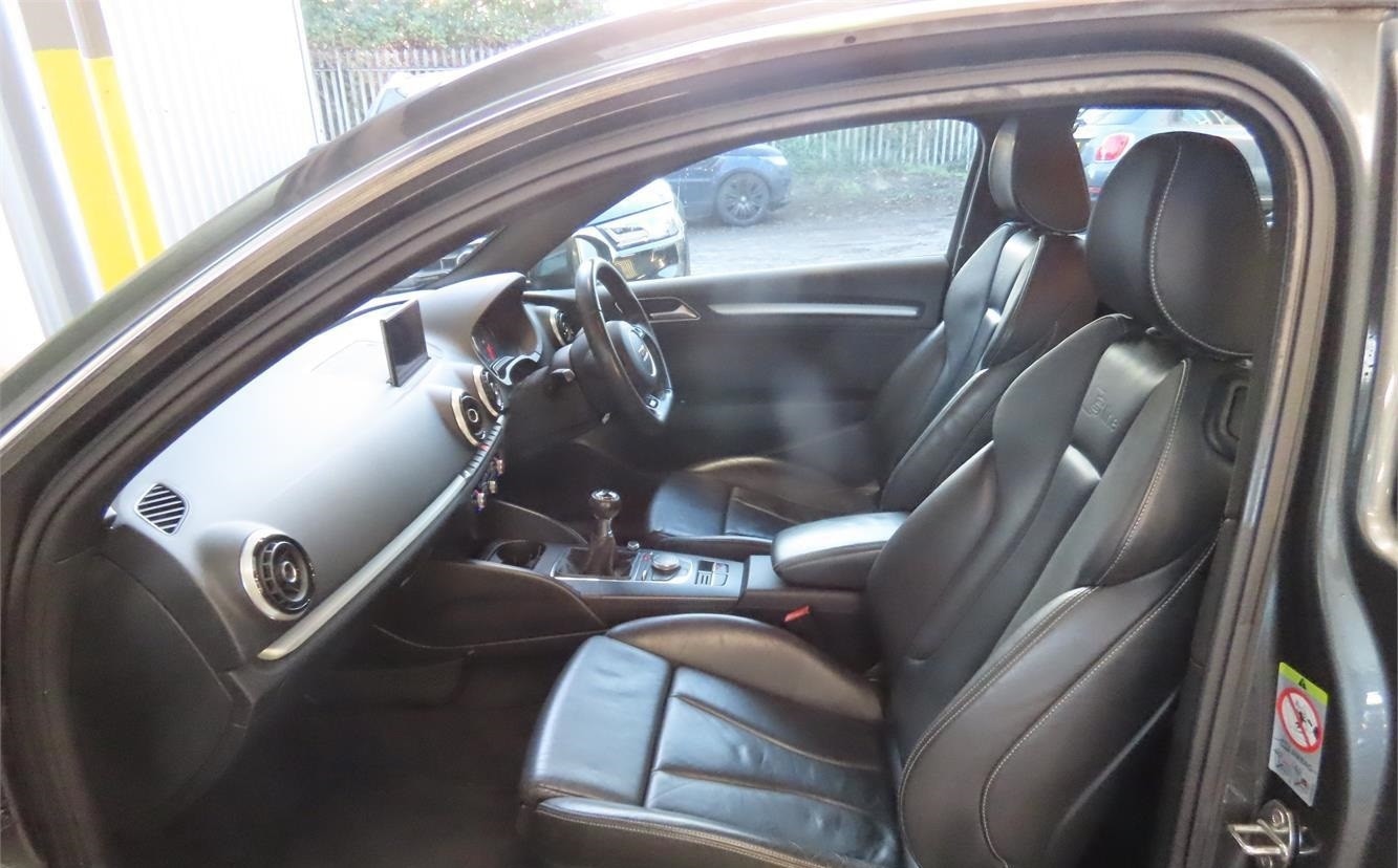 Used Audi A3 2012 for sale - 76819704: Photo 2