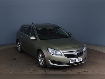 2016 (16) - 1.6 CDTi Tech Line Sports Tourer 5dr Diesel Auto Euro 6 (136 ps)